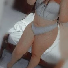 Hermosa rolita acuerpadita con los 3 servicios - Prepagos en Acacias