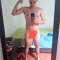 Joven complaciente de 25 años y hago servicios sexuales solo para hombres - Prepagos Gay en Neiva