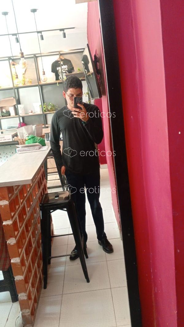 Foto 2 de 4 de Mujer necesitas unas detonadas? escribeme y te las doy