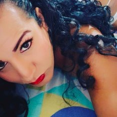 Karina bella peruana nueva en tú país - Travestis en Medellín