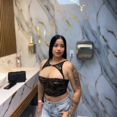 Hola mis amores me llamo sara espero que me escribas a mi whatsapp soy una chica - Prepagos en Providencia