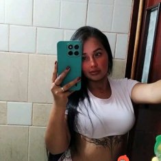 Chica ardiente universitaria sexo anal vajinal oral al natural - Prepagos en Engativá