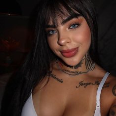 Chica scort voluptuosa ninfomana y extrovertida - Prepagos en Armenia
