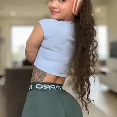 Hola mis amores he llegado a tu linda ciudad complacerte excelente ama de compañ - Prepagos en Villeta