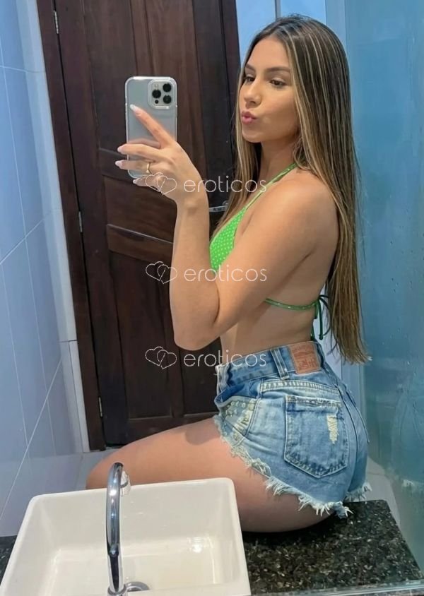 Foto 4 de 6 de Soi una chica muy sexy sencilla y sumisa en la cama